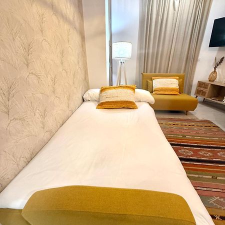 Penthouse Center Seville Luaran gambar