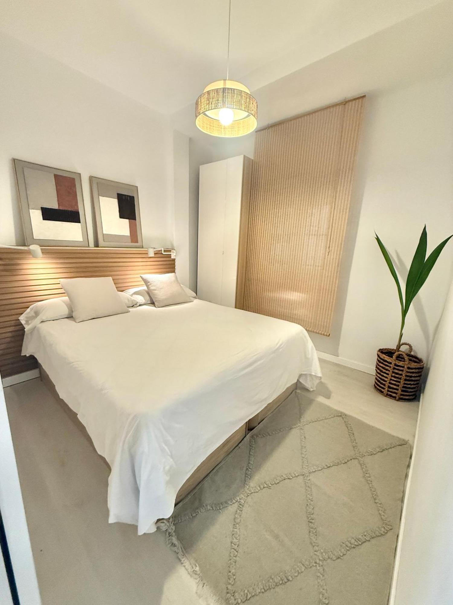 Penthouse Center Seville Luaran gambar